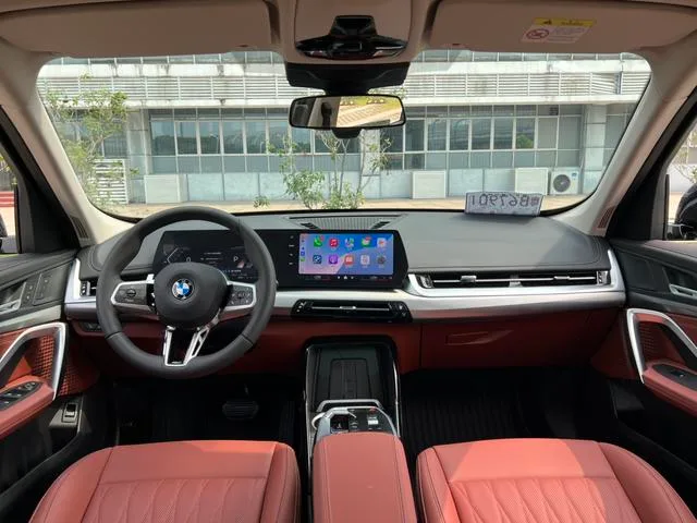 BMW X1 2025 sDrive25Li M Conjunto deportivo interior foto 19 BMW X1 2025 sDrive25Li M Conjunto deportivo interior foto 19