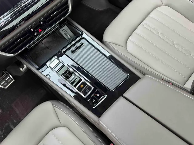 Volkswagen Viloran 2024 380TSI Edición Zunchi interior foto 11 Volkswagen Viloran 2024 380TSI Edición Zunchi interior foto 11