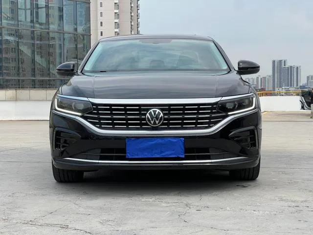 Volkswagen Passat 2023 Reforma 330TSI Versión de élite exterior foto 2