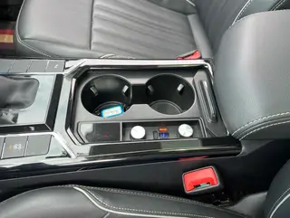 Volkswagen Passat 2023 Reforma 330TSI Versión de élite interior foto 11