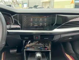 Volkswagen Passat 2023 Reforma 330TSI Versión de élite interior foto 13