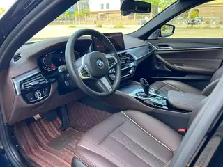 BMW 5 Series 2021 530Li Leader M Ensemble de sport extérieur photo 5