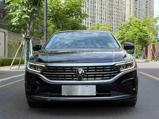 Volkswagen Passat 2024 380TSI Edición de lujo exterior foto 2