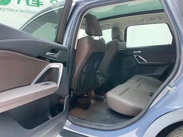 BMW X1 2023 sDrive20Li X Traje de diseño interior foto 18 BMW X1 2023 sDrive20Li X Traje de diseño interior foto 18