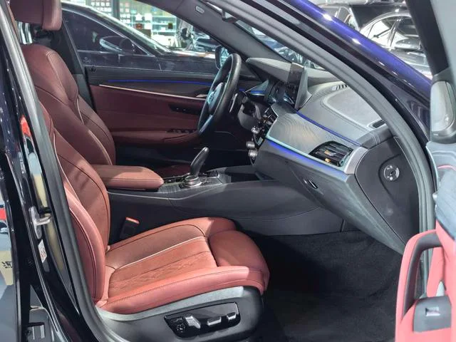 BMW 5 Series 2022 Second change 530Li Premium Class M Sports suit interior photo 8