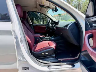 BMW X3 2022 xDrive30i Leader M Ensemble de nuit Yao intérieur photo 9 BMW X3 2022 xDrive30i Leader M Ensemble de nuit Yao intérieur photo 9