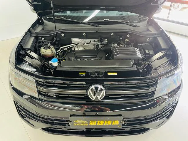 Volkswagen Teramont 2023 380TSI Version phare de respect à quatre roues motrices extérieur photo 2 Volkswagen Teramont 2023 380TSI Version phare de respect à quatre roues motrices extérieur photo 2