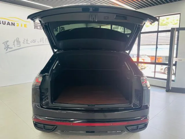 Volkswagen Teramont 2023 380TSI Version phare de respect à quatre roues motrices intérieur photo 17 Volkswagen Teramont 2023 380TSI Version phare de respect à quatre roues motrices intérieur photo 17
