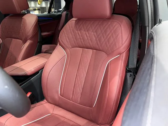 BMW 5 Series 2022 Three changes 530Li Premium Class M Sports suit interior photo 17 BMW 5 Series 2022 Three changes 530Li Premium Class M Sports suit interior photo 17