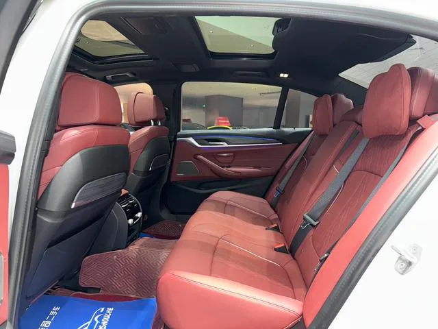 BMW 5 Series 2022 Three changes 530Li Premium Class M Sports suit interior photo 20 BMW 5 Series 2022 Three changes 530Li Premium Class M Sports suit interior photo 20