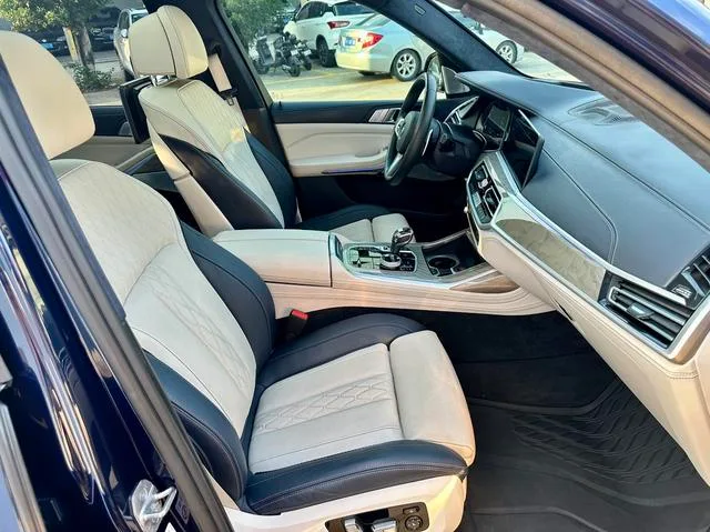 BMW X7 2021 xDrive40i Type administratif M Ensemble de sport intérieur photo 13 BMW X7 2021 xDrive40i Type administratif M Ensemble de sport intérieur photo 13