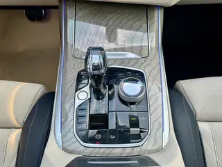 BMW X7 2021 xDrive40i Type administratif M Ensemble de sport intérieur photo 18 BMW X7 2021 xDrive40i Type administratif M Ensemble de sport intérieur photo 18