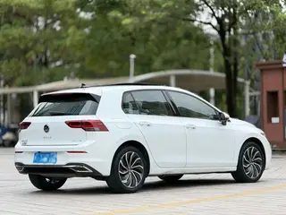 Volkswagen Golf 2021 280TSI DSG 30 Edición de aniversario exterior foto 4