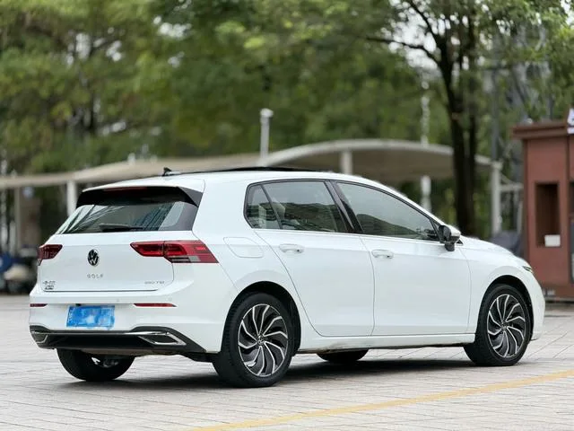 Volkswagen Golf 2021 280TSI DSG 30 Edición de aniversario exterior foto 4