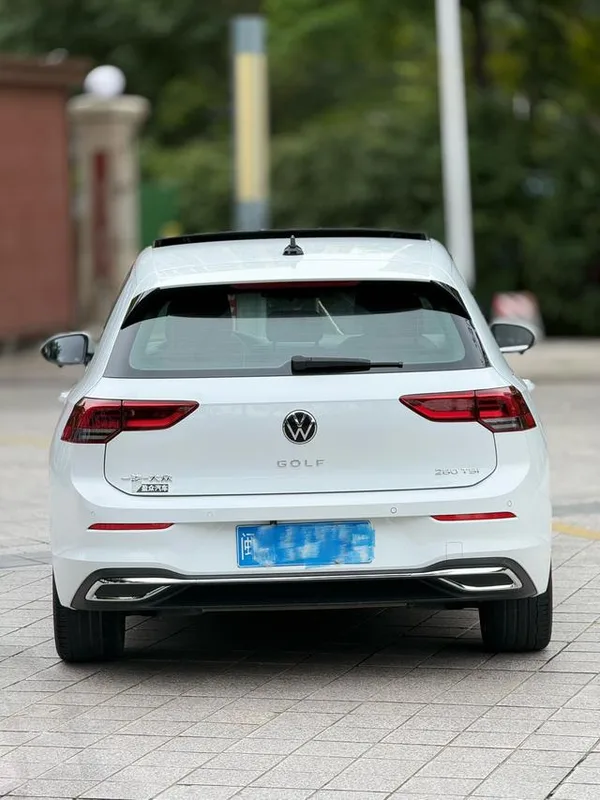 Volkswagen Golf 2021 280TSI DSG 30 Edición de aniversario exterior foto 5