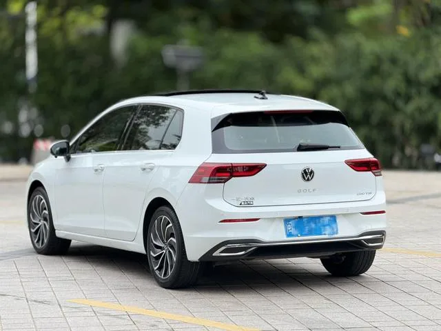 Volkswagen Golf 2021 280TSI DSG 30 Edición de aniversario exterior foto 6