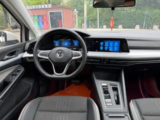 Volkswagen Golf 2021 280TSI DSG 30 Edición de aniversario interior foto 18