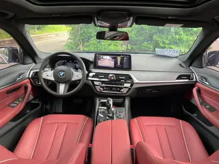 BMW 5 Series 2023 530Li Leading Type M Sports suit exterior photo 8