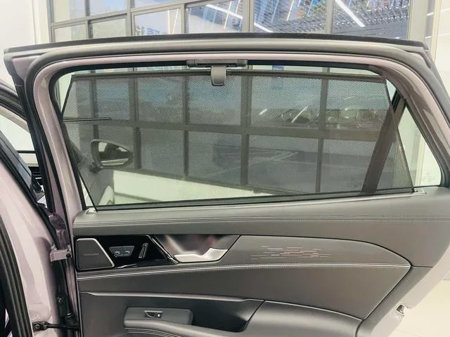 Volkswagen Passat 2025 Pro 380TSI Long Zun Edition interior photo 15 Volkswagen Passat 2025 Pro 380TSI Long Zun Edition interior photo 15