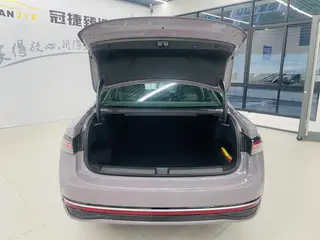 Volkswagen Passat 2025 Pro 380TSI Long Zun Edition interior photo 17 Volkswagen Passat 2025 Pro 380TSI Long Zun Edition interior photo 17