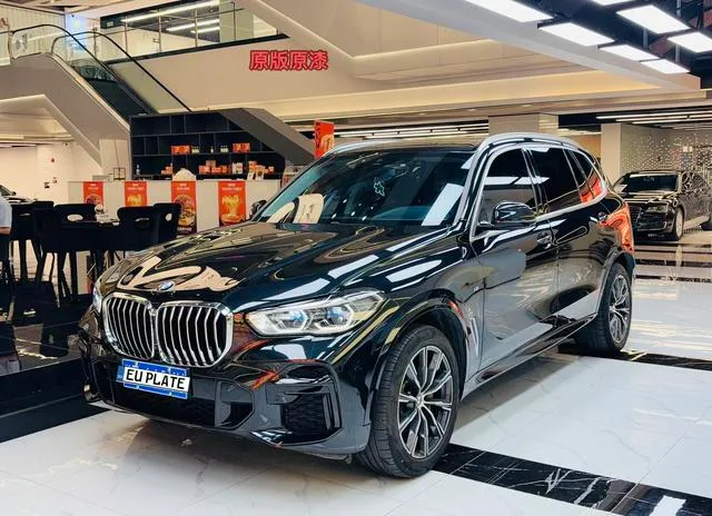 BMW X5 2022 Restyling xDrive 30Li Premium Class M Sports suit exterior photo 1 BMW X5 2022 Restyling xDrive 30Li Premium Class M Sports suit exterior photo 1