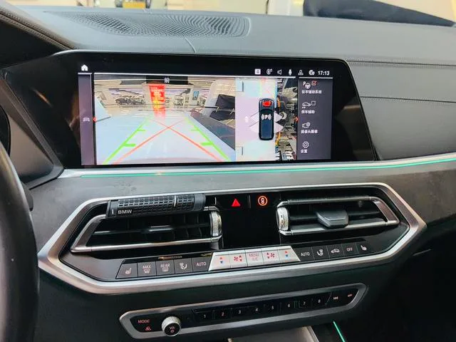 BMW X5 2022 Restyling xDrive 30Li Premium Class M Sports suit interior photo 12 BMW X5 2022 Restyling xDrive 30Li Premium Class M Sports suit interior photo 12