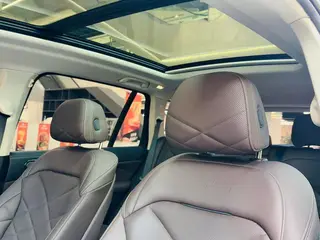 BMW X5 2022 Restyling xDrive 30Li Premium Class M Sports suit interior photo 15 BMW X5 2022 Restyling xDrive 30Li Premium Class M Sports suit interior photo 15