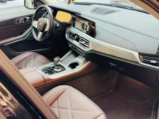 BMW X5 2022 Restyling xDrive 30Li Premium Class M Sports suit interior photo 17 BMW X5 2022 Restyling xDrive 30Li Premium Class M Sports suit interior photo 17