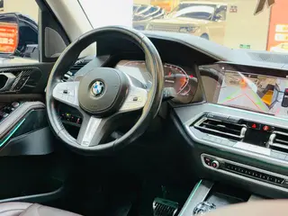 BMW X5 2022 Restyling xDrive 30Li Premium Class M Sports suit interior photo 20 BMW X5 2022 Restyling xDrive 30Li Premium Class M Sports suit interior photo 20