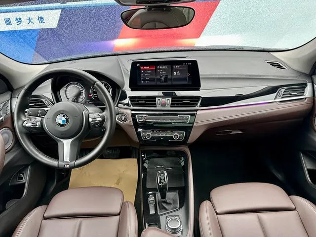 BMW X2 2022 sDrive25i M Conjunto deportivo interior foto 15 BMW X2 2022 sDrive25i M Conjunto deportivo interior foto 15