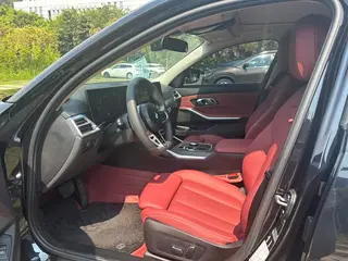 BMW 3 Series 2025 325Li M Conjunto deportivo exterior foto 5 BMW 3 Series 2025 325Li M Conjunto deportivo exterior foto 5