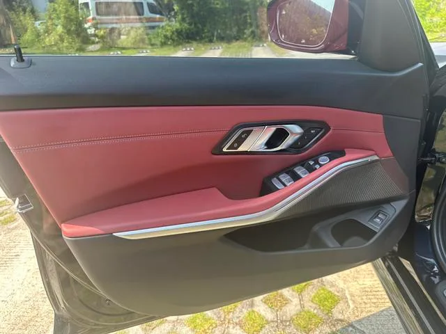 BMW 3 Series 2025 325Li M Conjunto deportivo exterior foto 6 BMW 3 Series 2025 325Li M Conjunto deportivo exterior foto 6