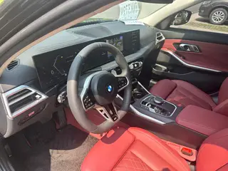 BMW 3 Series 2025 325Li M Conjunto deportivo exterior foto 8 BMW 3 Series 2025 325Li M Conjunto deportivo exterior foto 8