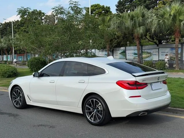 BMW 6 Series GT 2021 630i Set de diseño de lujo exterior foto 2