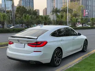 BMW 6 Series GT 2021 630i Set de diseño de lujo exterior foto 4
