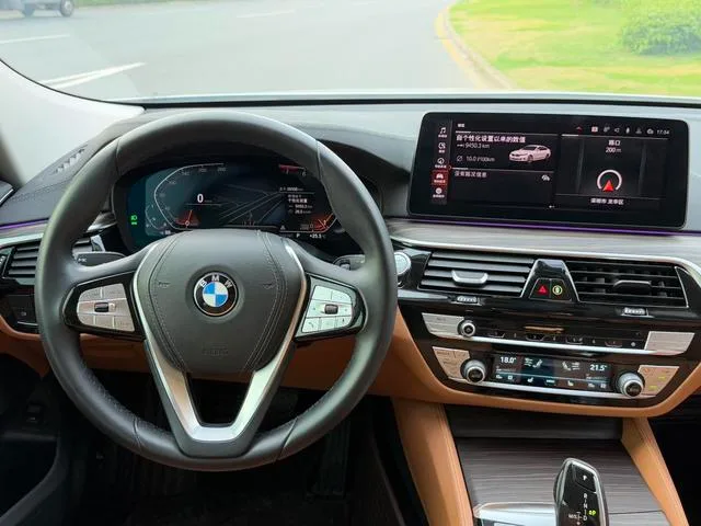 BMW 6 Series GT 2021 630i Set de diseño de lujo interior foto 9
