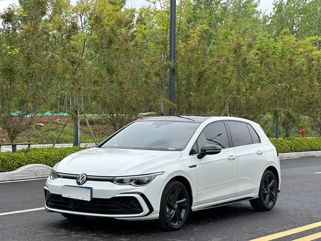 Volkswagen Golf 2023 280TSI DSG R-Line Lite exterior photo 1 Volkswagen Golf 2023 280TSI DSG R-Line Lite exterior photo 1