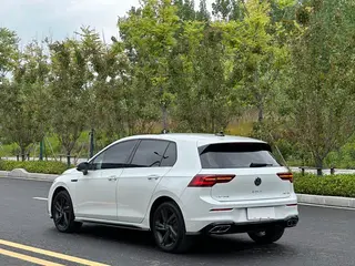Volkswagen Golf 2023 280TSI DSG R-Line Lite exterior photo 4 Volkswagen Golf 2023 280TSI DSG R-Line Lite exterior photo 4