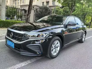Volkswagen Passat 2024 280TSI Бизнес-версия