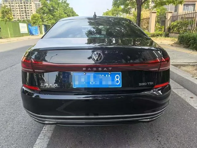 Volkswagen Passat 2024 280TSI Business Edition interior photo 8 Volkswagen Passat 2024 280TSI Business Edition interior photo 8