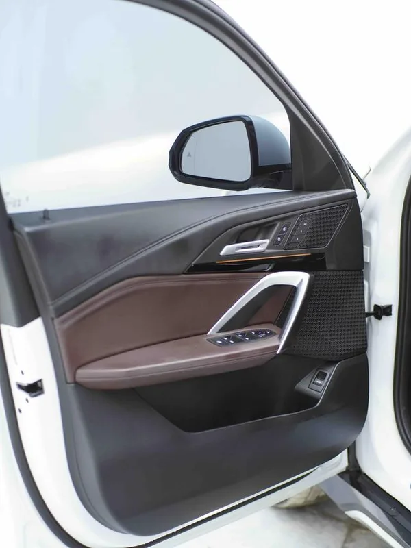 BMW X1 2023 sDrive20Li X Design Suit interior photo 14 BMW X1 2023 sDrive20Li X Design Suit interior photo 14