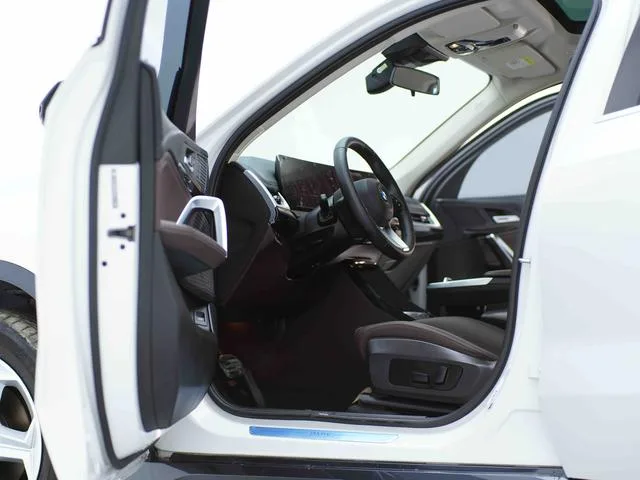 BMW X1 2023 sDrive20Li X Design Suit interior photo 15 BMW X1 2023 sDrive20Li X Design Suit interior photo 15