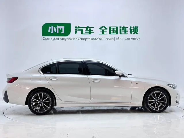 BMW 3 Series 2023 320Li M Ensemble de sport extérieur photo 5 BMW 3 Series 2023 320Li M Ensemble de sport extérieur photo 5