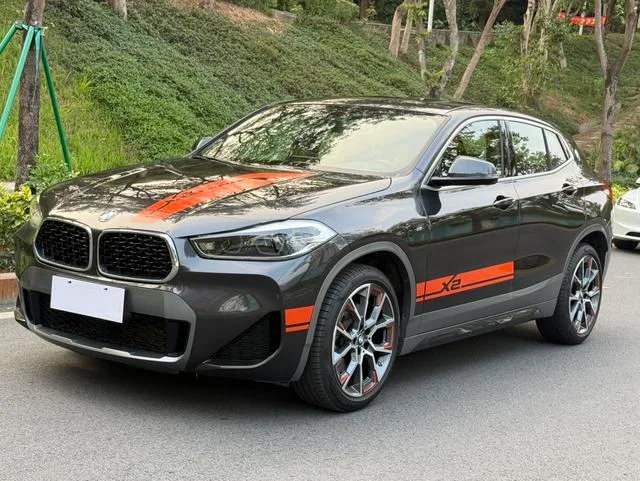 BMW X2 2022 sDrive25i Versión aguda exterior foto 1 BMW X2 2022 sDrive25i Versión aguda exterior foto 1
