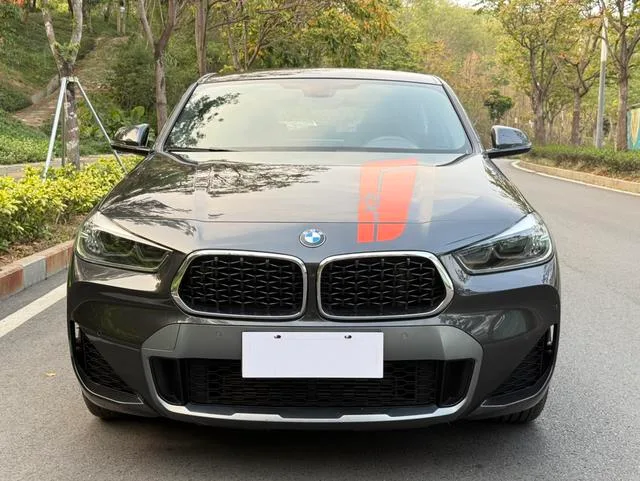 BMW X2 2022 sDrive25i Versión aguda exterior foto 2 BMW X2 2022 sDrive25i Versión aguda exterior foto 2
