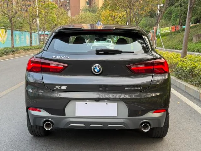 BMW X2 2022 sDrive25i Versión aguda interior foto 11 BMW X2 2022 sDrive25i Versión aguda interior foto 11