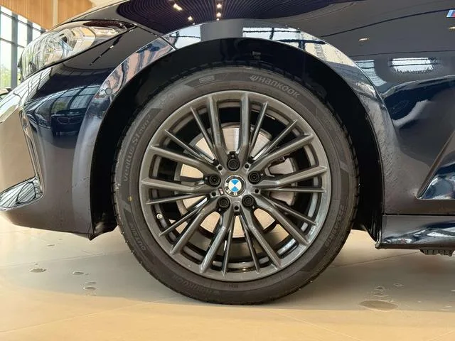 BMW 3 Series 2023 325i M Sports Night Suit exterior photo 2