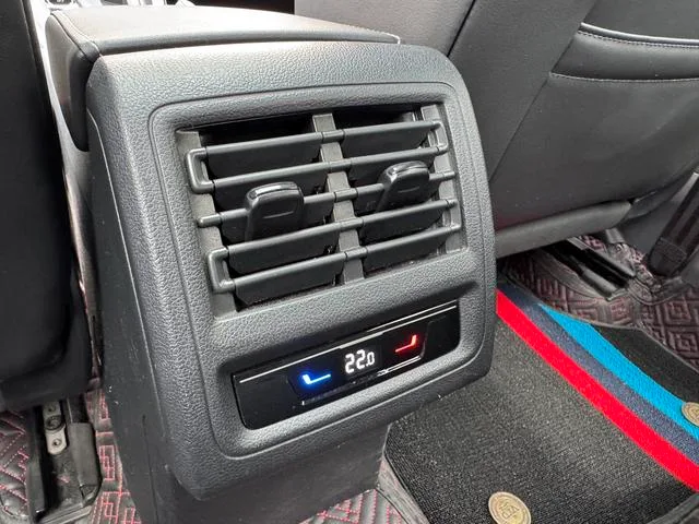 Volkswagen Golf 2021 280TSI DSG R-Line interior foto 11
