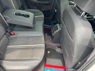Volkswagen Golf 2021 280TSI DSG R-Line interior foto 17