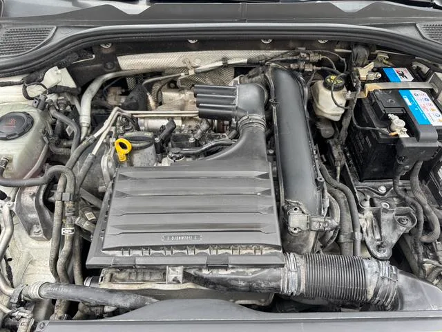 Volkswagen Golf 2021 280TSI DSG R-Line interior foto 19